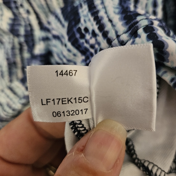 Peter Millar Lg Blue and White Striped Full Zip Workout Jacket - Picture 3 of 10